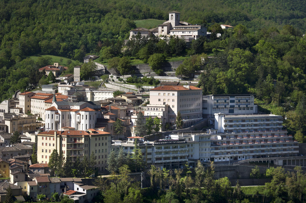 Hotel Delle Rose Cascia Buitenkant foto